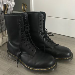 1460 Dr. Marten Boots